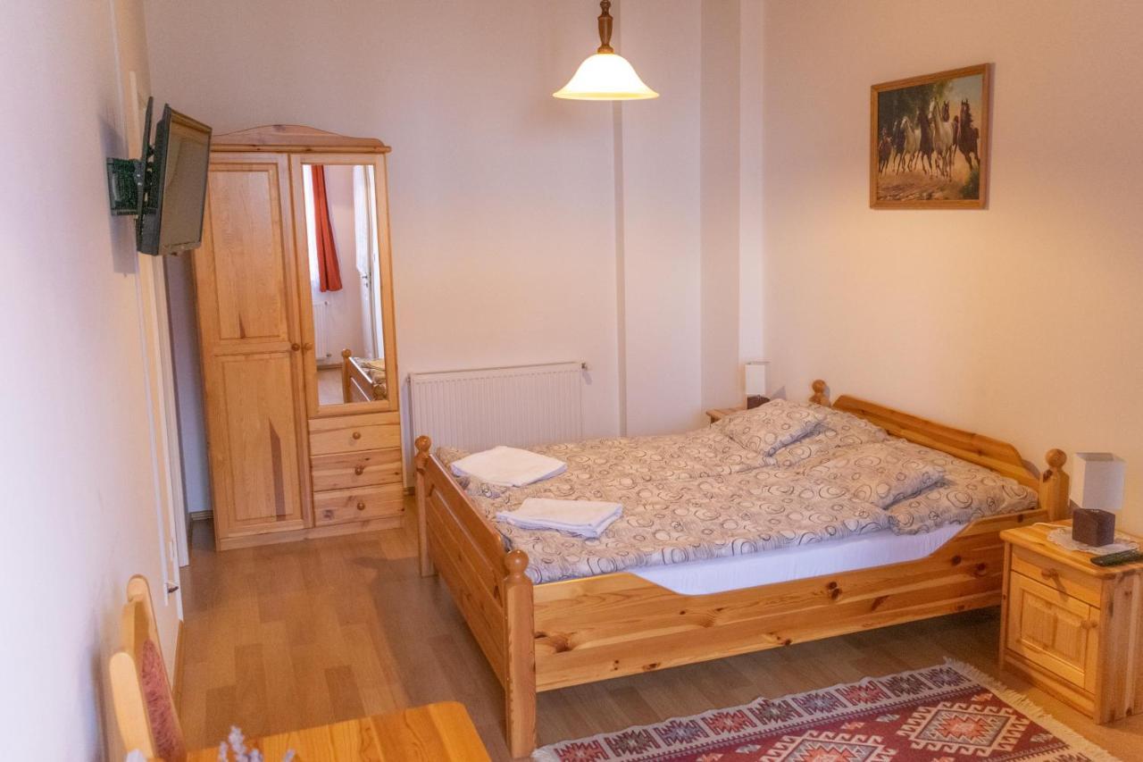 Kápolna Vendégház Kerkaskapolna Exterior foto